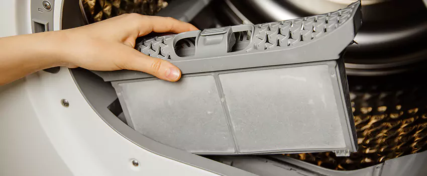 Signs Of A Clogged Dryer Lint Trap in Tenafly, New Jersey